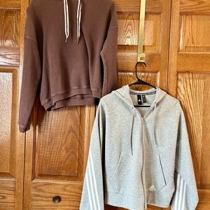 2 ladies sweatshirts